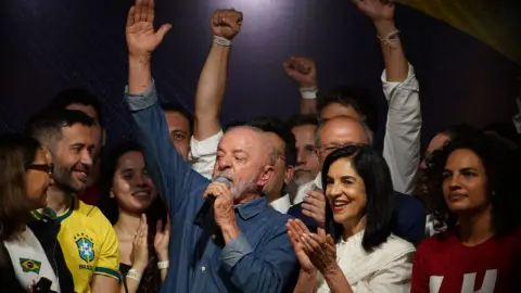 Brezilya'da Flavio Bolsonaro seçim sonuçlarını tanımadı, yargıya gideceğini açıkladı