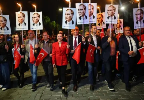 özdemir: "cumhuriyet Bizim Ortak Değerimiz, özgürlüğümüz Ve Geleceğimizdir