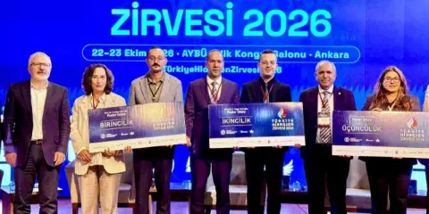 Niğde Belediyesi'nin Yeşil Enerji Modeli Türkiye Hidrojen Zirvesi’nde paylaşıldı