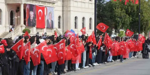 Cumhuriyetin temellerinin atıldığı Sivas’ta Cumhuriyetin 103. yılı coşkuyla kutlandı