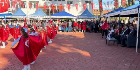 Kumluca'da Cumhuriyet Bayramı Coşkusuyla Kutlandı
