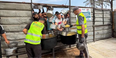 Konya'dan Gazze’de hayır sofrası