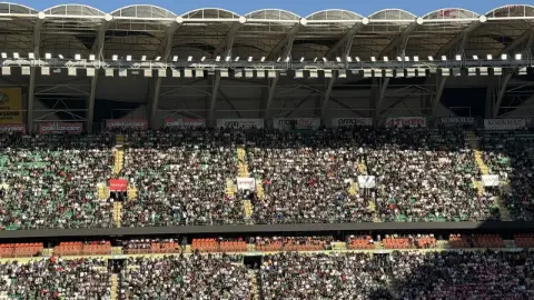 Konyaspor-Gençlerbirliği maçında tribünler doldu