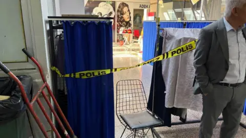 Boşandığı eşinin iş yerini bastı! Olay yerinde iki kişi öldü