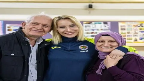 Milli yıldızın aile dramı! Annesi ve babası için anlattıkları gündem oldu
