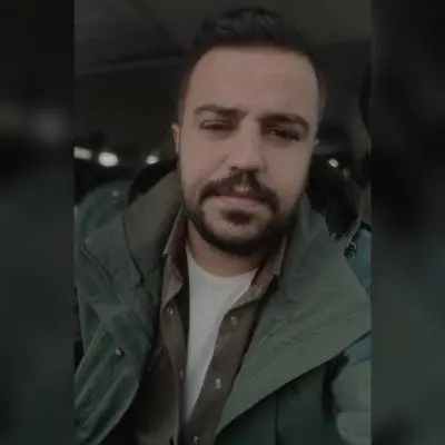 Şemdinli’de 20 yıllık terzi mesleğini gençlere öğretiyor