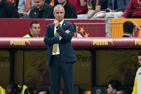 İsmail Kartal istifa etti mi, İsmail Kartal kovuldu mu (Galatasaray – Fenerbahçe)?