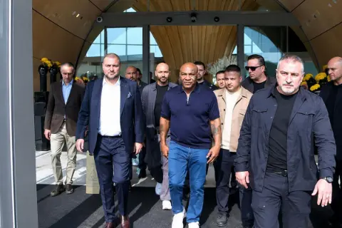 Mike Tyson İstanbul'da derbi sorusuna Brezilya ve Arjantin yanıtı verdi