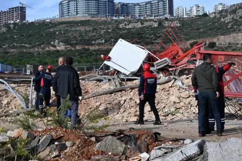 Ölen 4 işçi konteynerde derbiyi izlerken hortuma yakalanmış: Öyle bir yükseldi ki