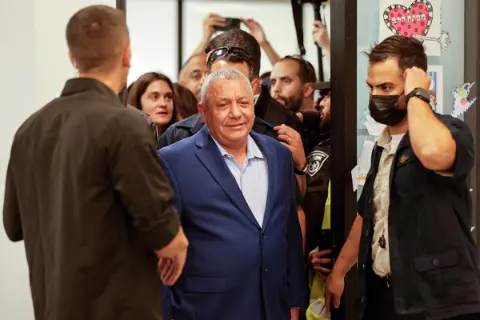 İsrail'de muhalefet harekete geçti: Halk Netanyahu hükümetini görevden aldı
