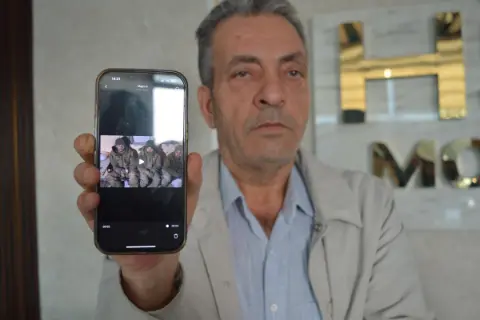 Mardin Kızıltepe'de baba, esir düştüğü öne sürülen oğlundan 3,5 yıldır haber alamıyor