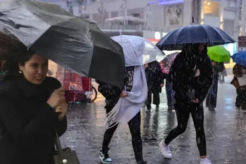 Bakanlıktan 4 il için'turuncu', 25 il için'sarı' kodlu uyarı