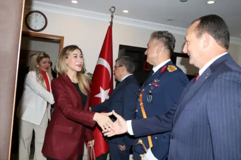 Konya'da Cumhuriyet'in 103. yıl dönümü coşkuyla kutlandı: Mevlana Kültür Merkezi'nde tören!