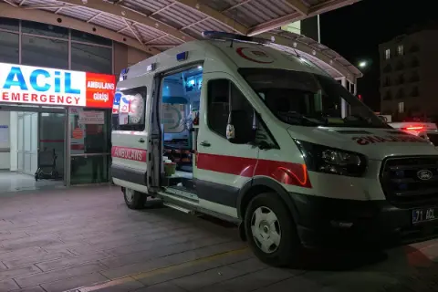 Yemek sofrasında evlat dehşeti: Babasını bıçakla öldürdü