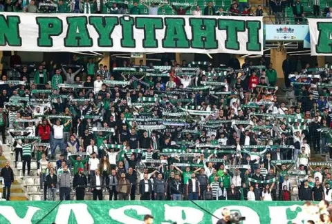 Abdülkerim Bardakcı TÜMOSAN Konyaspor - Galatasaray maçında neden yok, oynamıyor? Abdülkerim Bardakcı yedek mi?