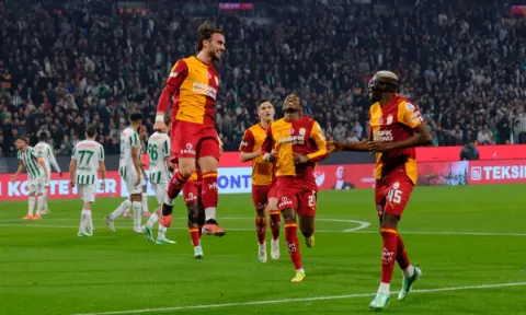 Galatasaray deplasmanda Konyaspor'u farklı yendi!