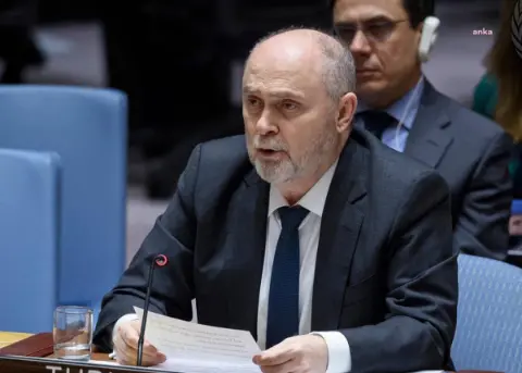 Feridun Sinirlioğlu kimdir?