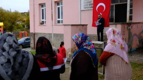 Yer yine Konya! Bir öğretmen, bir öğrenci ve unutulmaz Cumhuriyet Bayramı