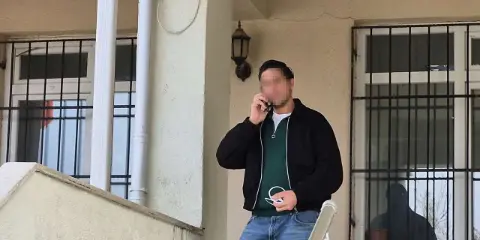 Sınava geç kaldı, öfkesini gazeteciden çıkardı! Gözaltına alındı