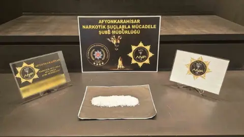Afyonkarahisar'da Uyuşturucu Sevkiyatına Darbe! İscehisar'da 2 Kişi Tutuklandı