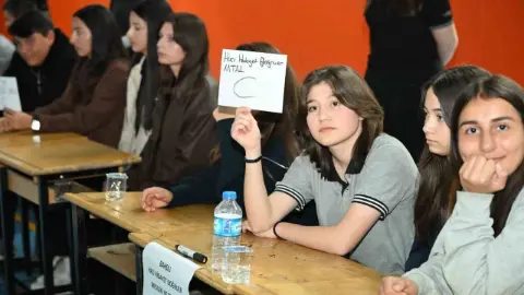 Kırıkkale’de liseler arasında "Tabiat ve Yaşanabilir Çevre Bilgi Yarışması" düzenlendi