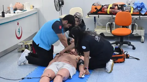 Elazığ'da UMKE personeline 4 gün süren ileri yaşam desteği eğitimi verildi