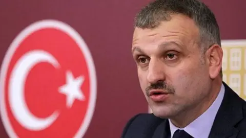 Güenebakış Duyurmuştu! Oktay Saral İstifasını Resmen Açıkladı
