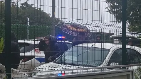 Avcılar'da Okul Önünde Silahlı Kavga: Bir Veli Yaralandı