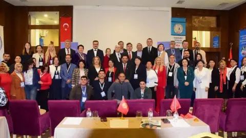 Marmaris'te gençliğin geleceği için kongre düzenlendi