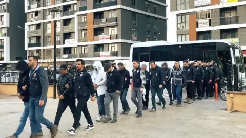 Edirne’de yasa dışı bahis operasyonunda yakalanan 8 zanlı tutuklandı