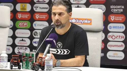 Konyaspor'da teknik direktörü İlhan Palut: "Daha agresif bir mücadeleye devam etmemiz lazım