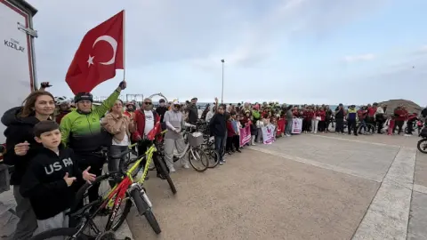 Samsun’da yüzlerce bisikletli Cumhuriyet için sürdü