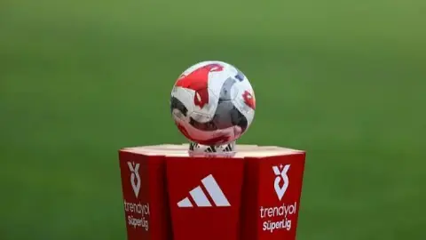 Süper Lig'de bugün 3 kritik mücadele: İşte günün maç takvimi
