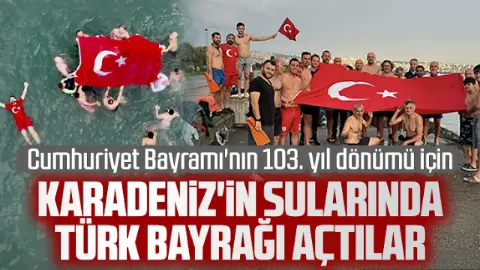 Samsun'da Yüzücülerden Karadeniz'de Cumhuriyet Coşkusu