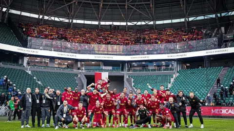 Göztepe deplasmanda 5 maçta 8 puan toplayarak Fenerbahçe ve Beşiktaş'ı geride bıraktı