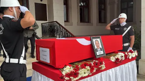Muratpaşa Kaymakamı İhsan Kara son yolculuğuna uğurlandı
