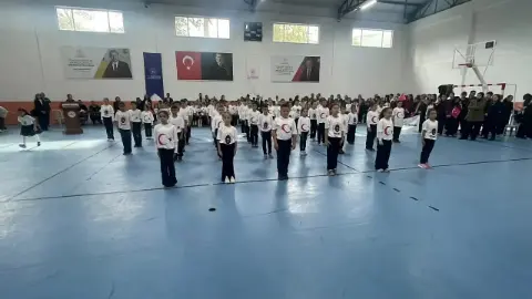 Cumhuriyet Sevinci Taşköprü’yü Sardı