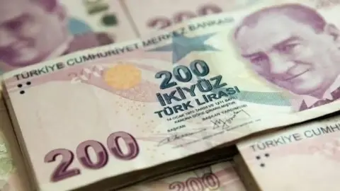 Emekliye her ay 25 bin TL: Teklif Meclis'te