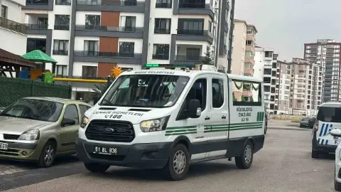 Acı olay: 22 yaşındaki genç kız çatı katında ölü bulundu