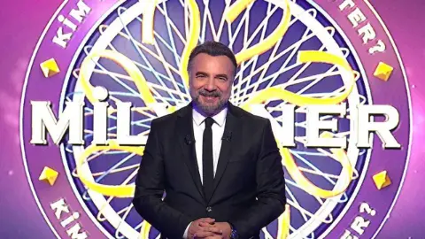 Kim Milyoner Olmak İster Sunucusu Neden Değişti? Oktay Kaynarca Neden Ayrıldı, Yerine Kim Geldi?