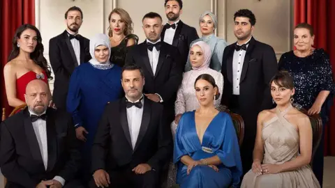 Kızılcık Şerbeti neden yok? 145. bölüm neden yayınlanmadı? Yapım şirketinden açıklama geldi!