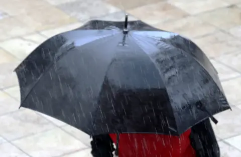 Meteoroloji'den sarı kodlu uyarı var! Sağanak İstanbul dahil birçok kenti vuracak