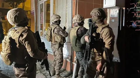 Daltonlar' a 30 ilde eş zamanlı operasyon