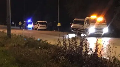 Konya Ereğli'de tırın temas ettiği otomobil şarampole düştü, sürücüsü yaralandı