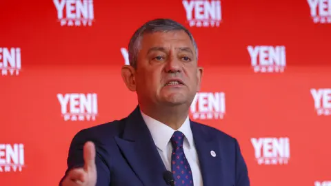 YENİ Parti lideri Özgür Özel: ‘Mustafa Sarıgül'ün üyeliği bitti, partimizle bağı yok’