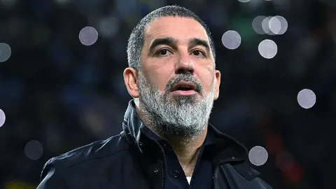 Arda Turan'dan saygı dersi