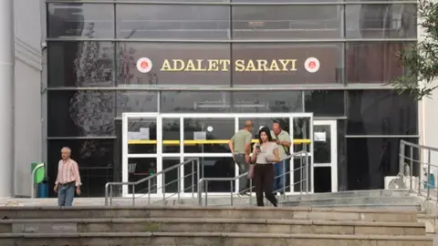 İşçilerin kaldığı konteyneri ataşe veren 2 sanığın cezası belli oldu