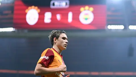 Batrakov ilk derbisinde büyüledi!