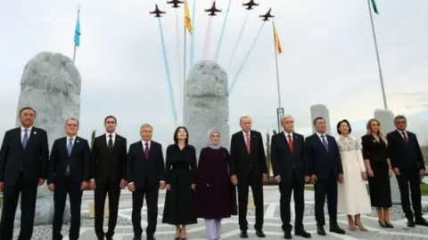Emine Erdoğan'dan TDT Zirvesi paylaşımı