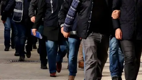 FETÖ’nün finansörlerine operasyon